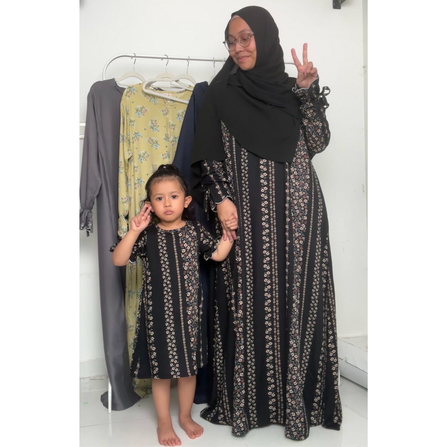 TRB Yasmin Mum Dress - Black